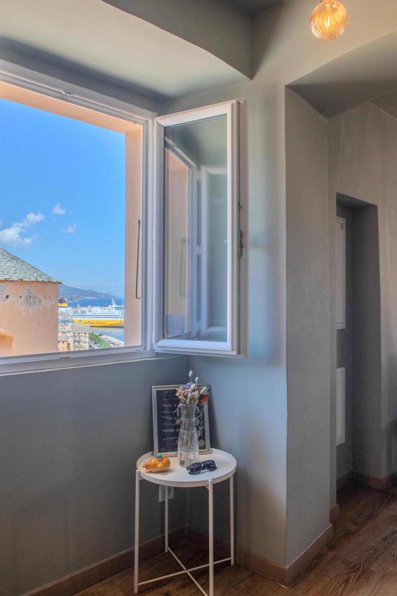 Casa Mantinum Au Coeur De La Citadelle Apartman Bastia  Kültér fotó